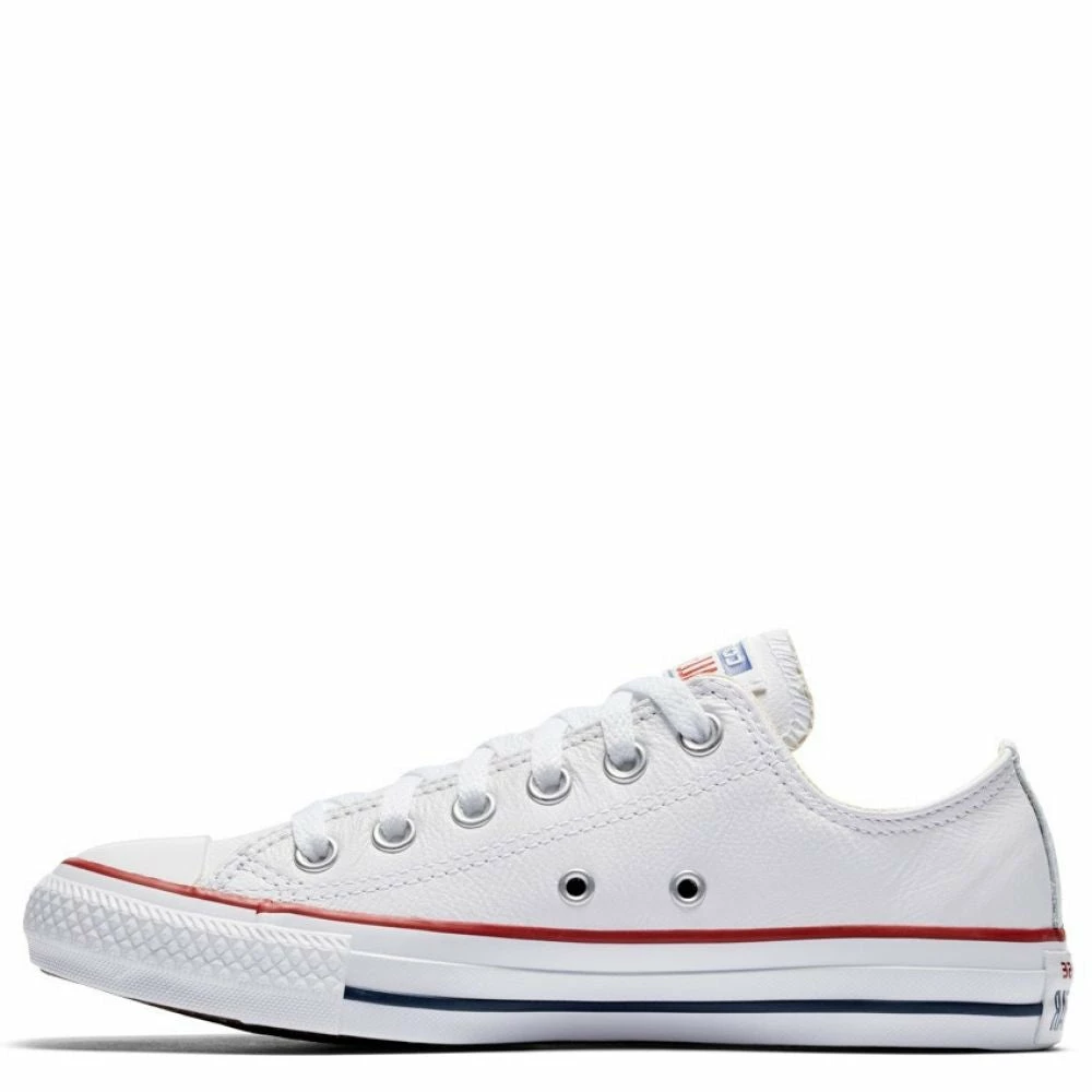 Converse Chuck Taylor All Star Leather Low Top In White - Image 2